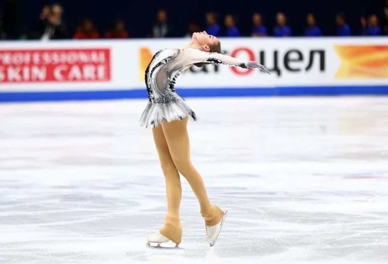 Gabriela Juarez-Rivas skating her Black Swan free skate at the 2025 World Figure Skating Championships in Boston